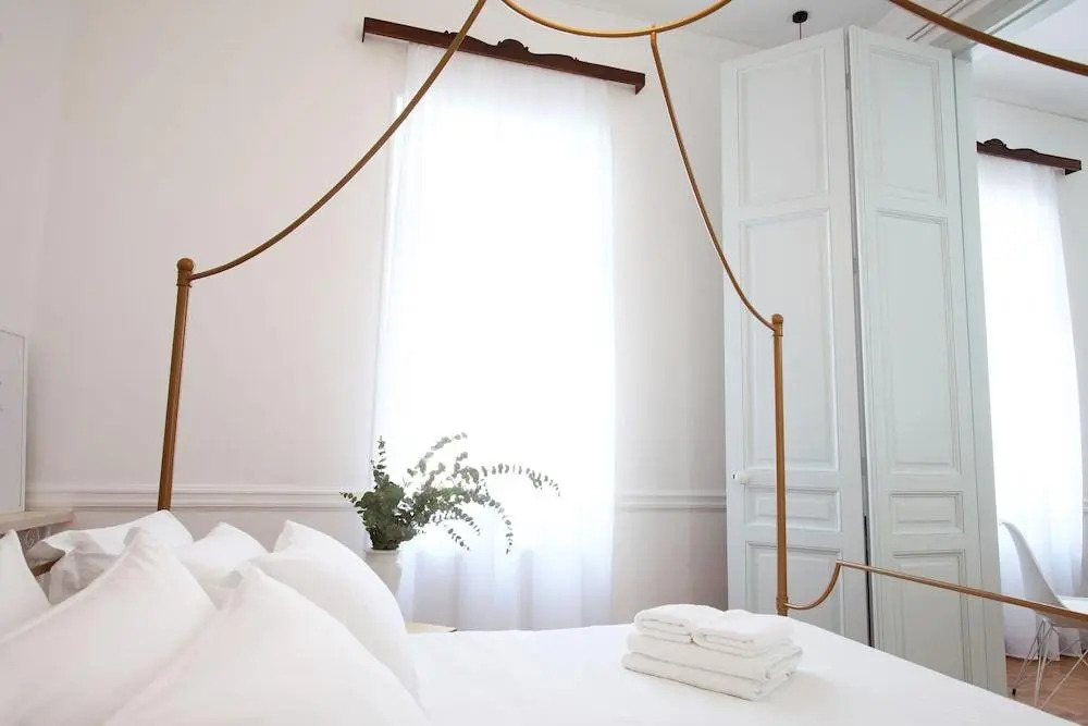 Photo - Live in Athens, THISEIO Historic House