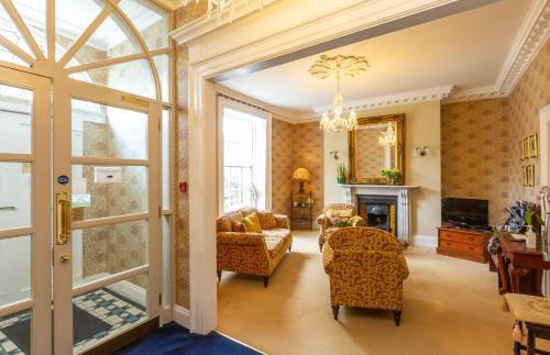 Photo - Waterloo Town House & Suites