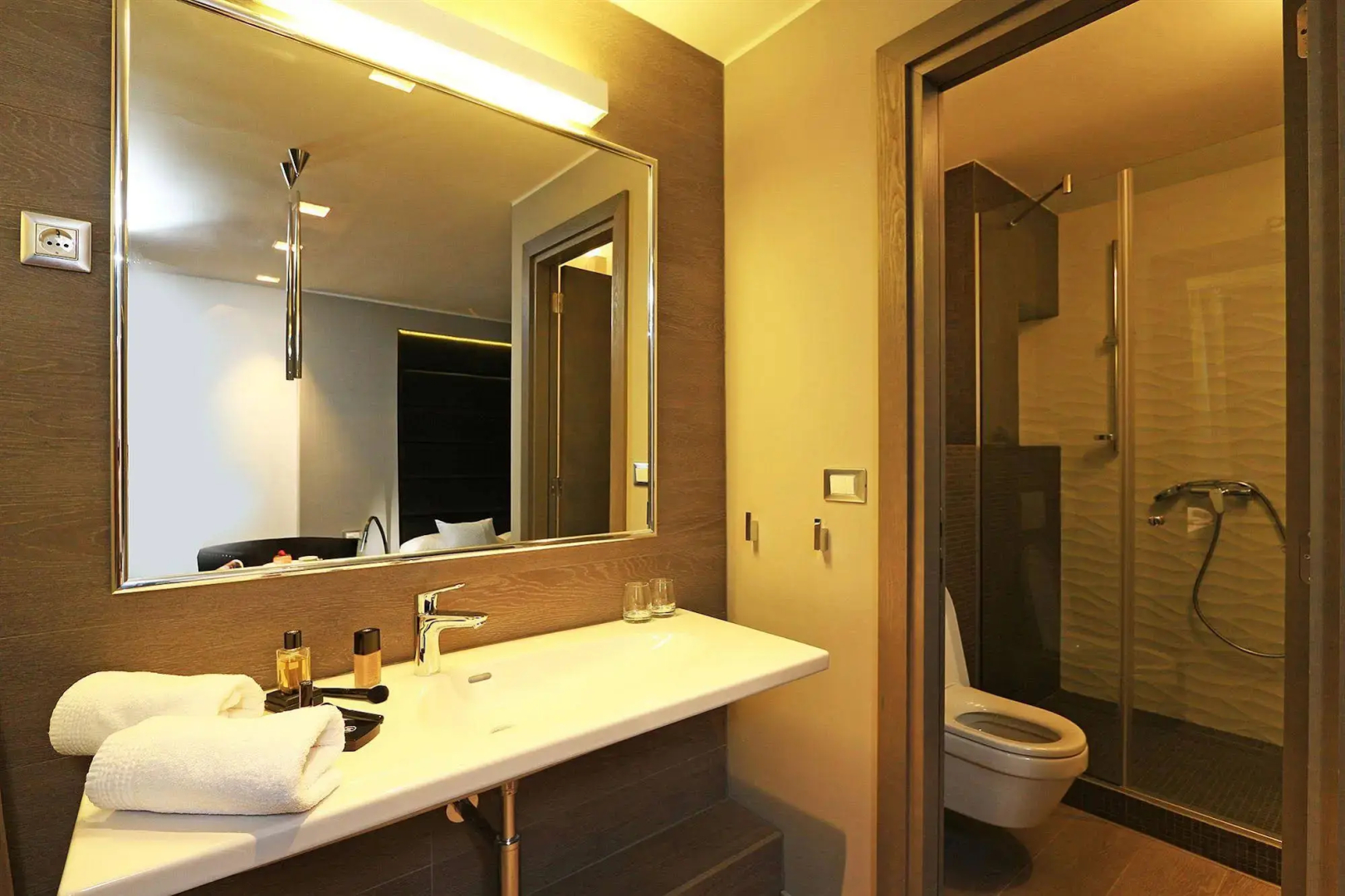 Photo - The View Luxury Rooms
