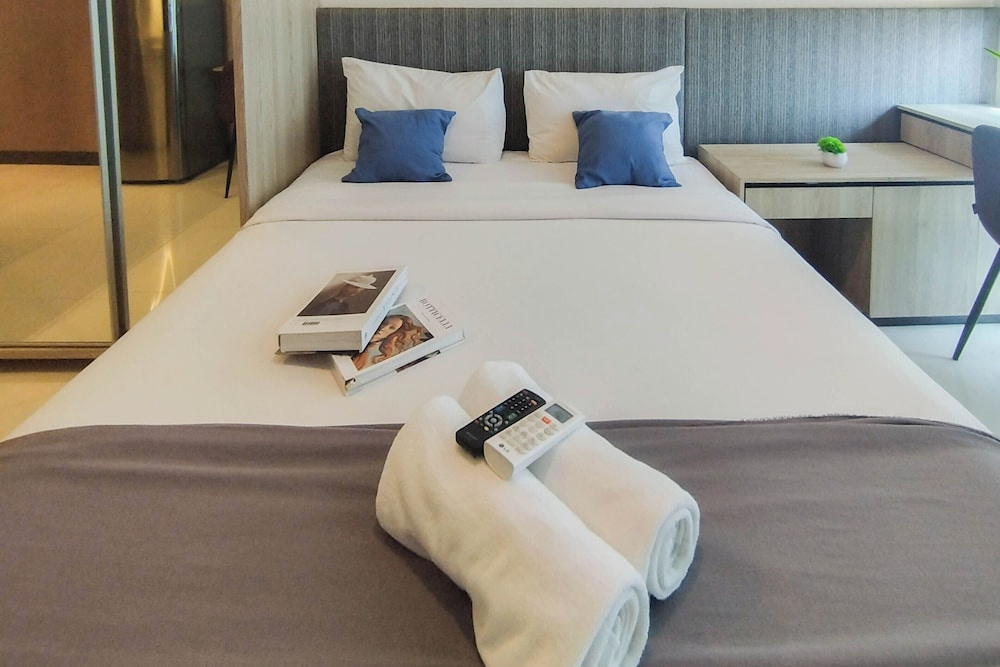 Compact Designed Studio At Anderson Supermall Mansion Apartment
