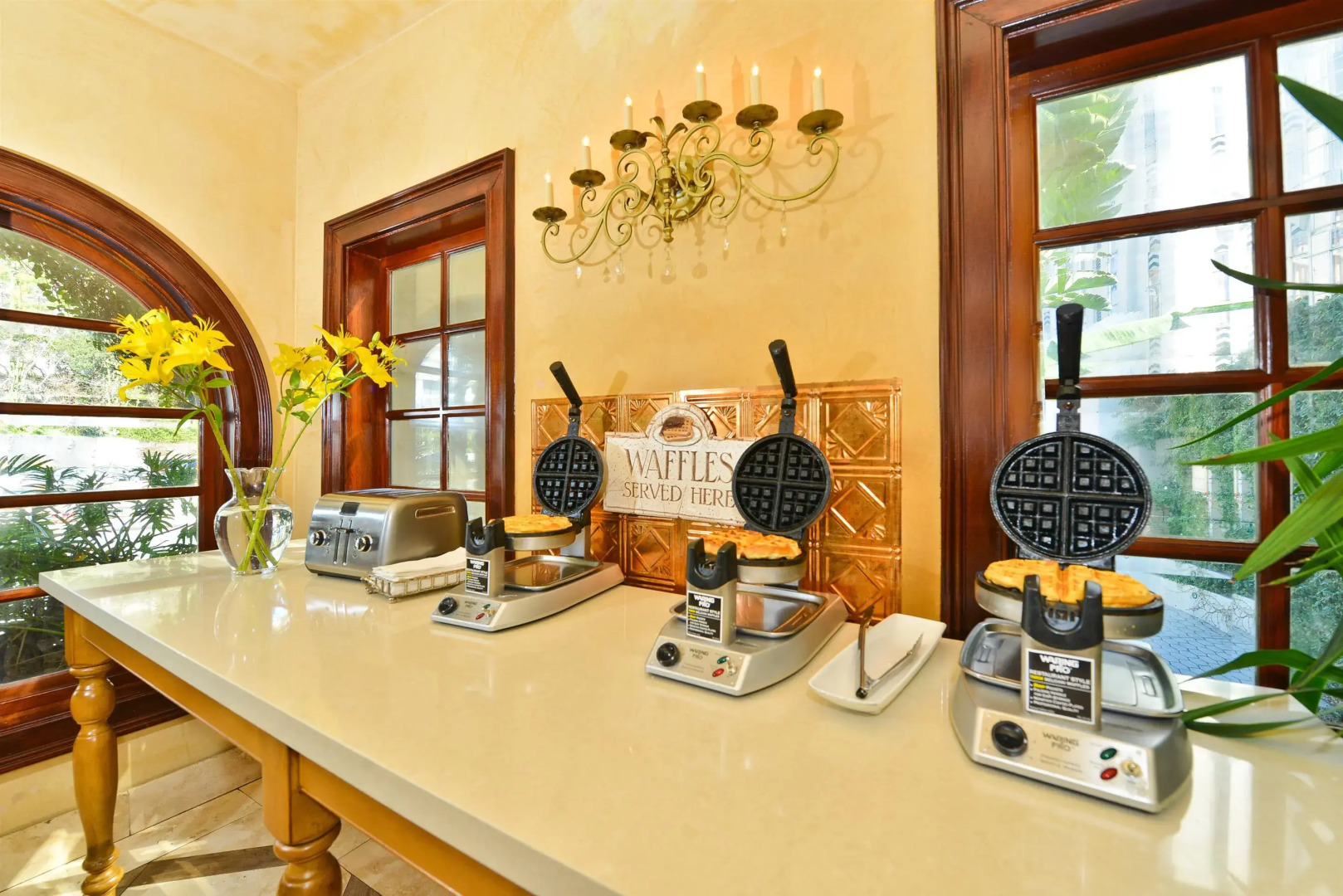 Foto - Best Western Plus Sunset Plaza Hotel