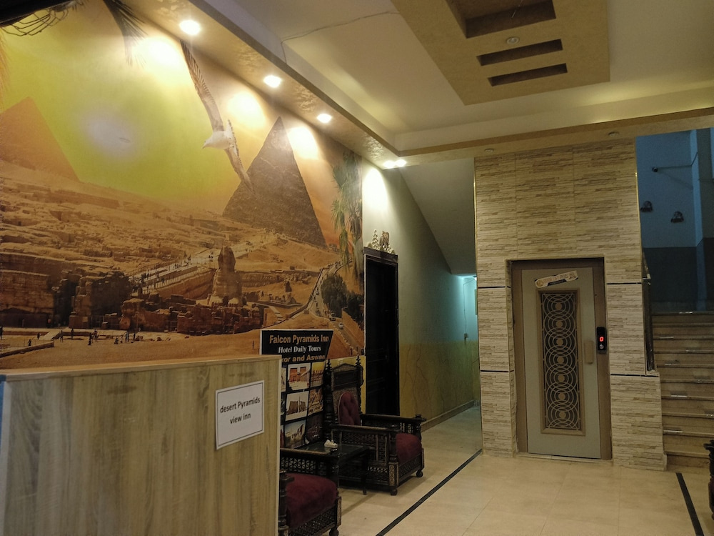 Foto - Falcon pyramids inn