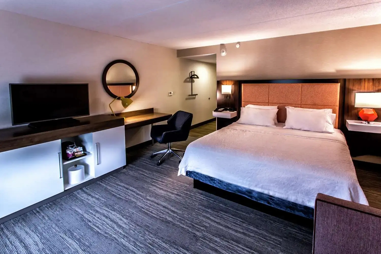 Photo - Hampton Inn & Suites Staten Island