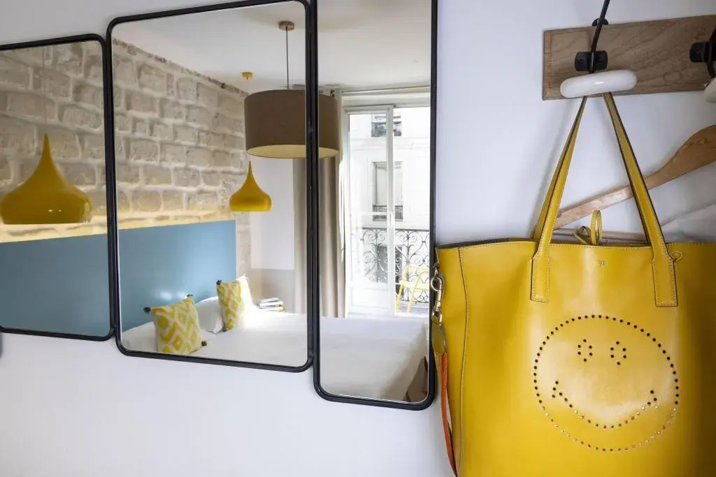 Photo - Le Regent Montmartre by Hiphophostels