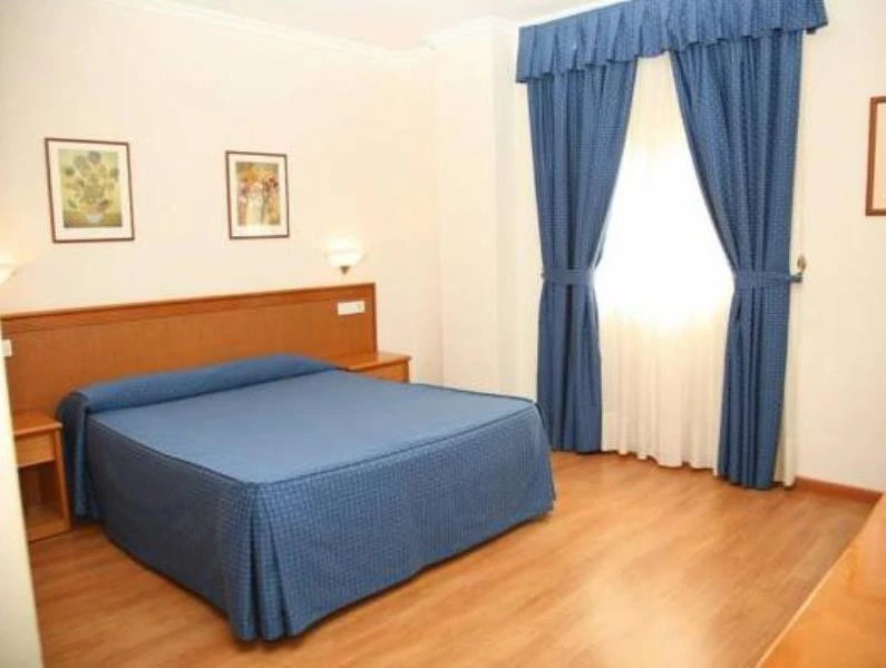 Photo - Hotel Peña de Arcos