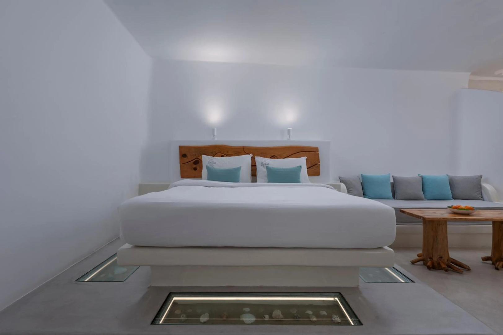 Photo - Flaskos suites
