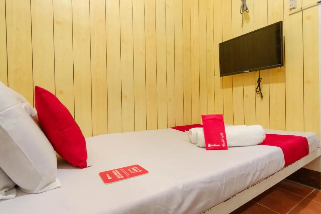 Photo - RedDoorz near OWWA Pasay