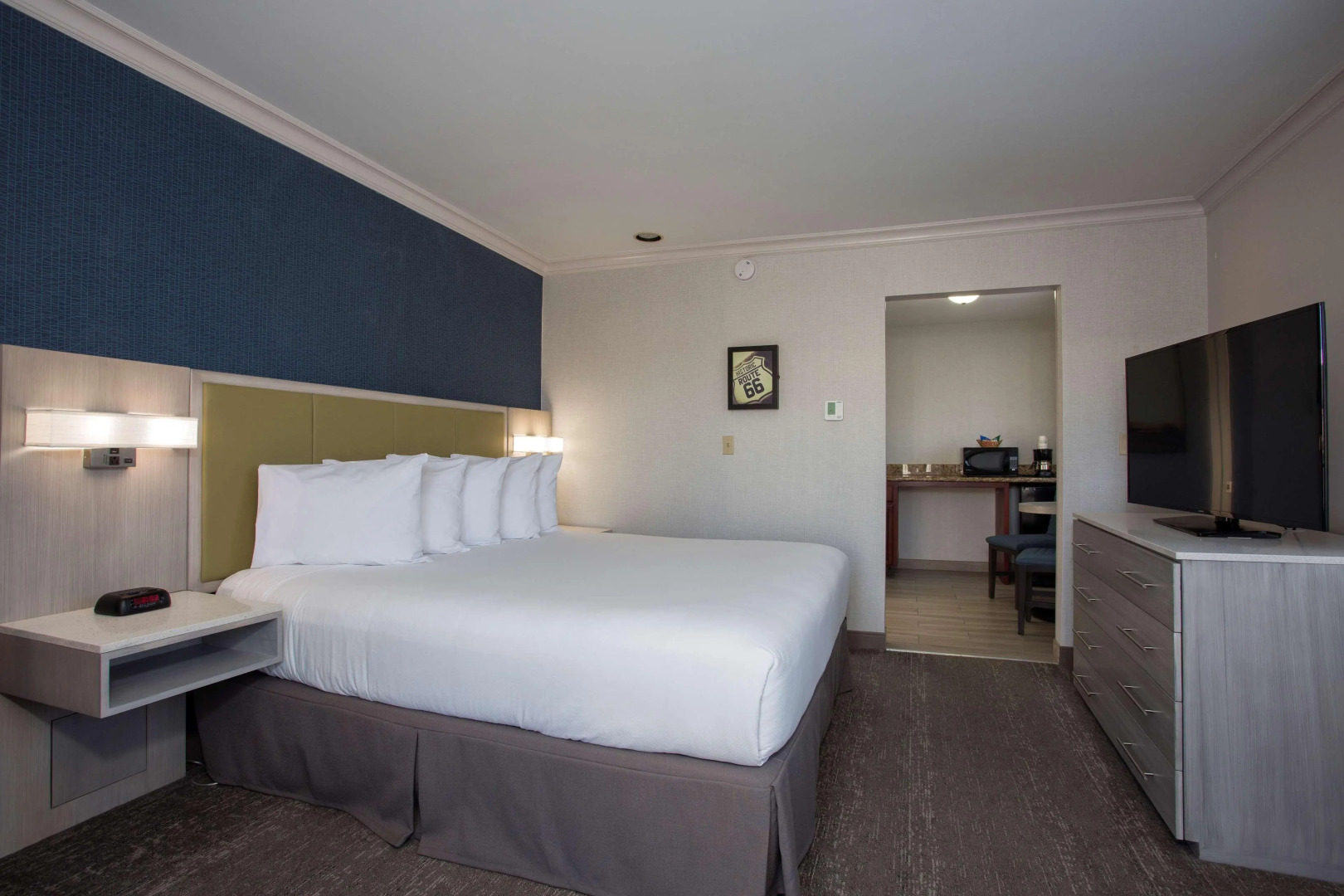 Photo - SureStay Hotel by Best Western Santa Monica