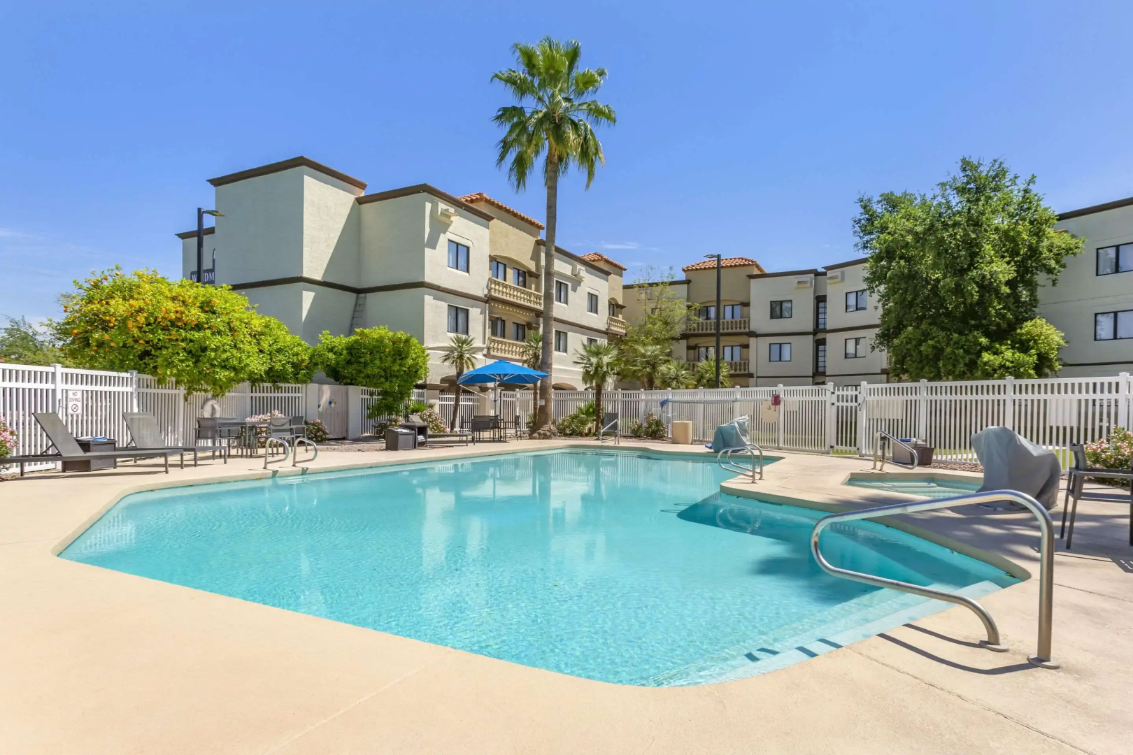 Photo - Windmill Suites Surprise - Phoenix, an Ascend Collection Hotel
