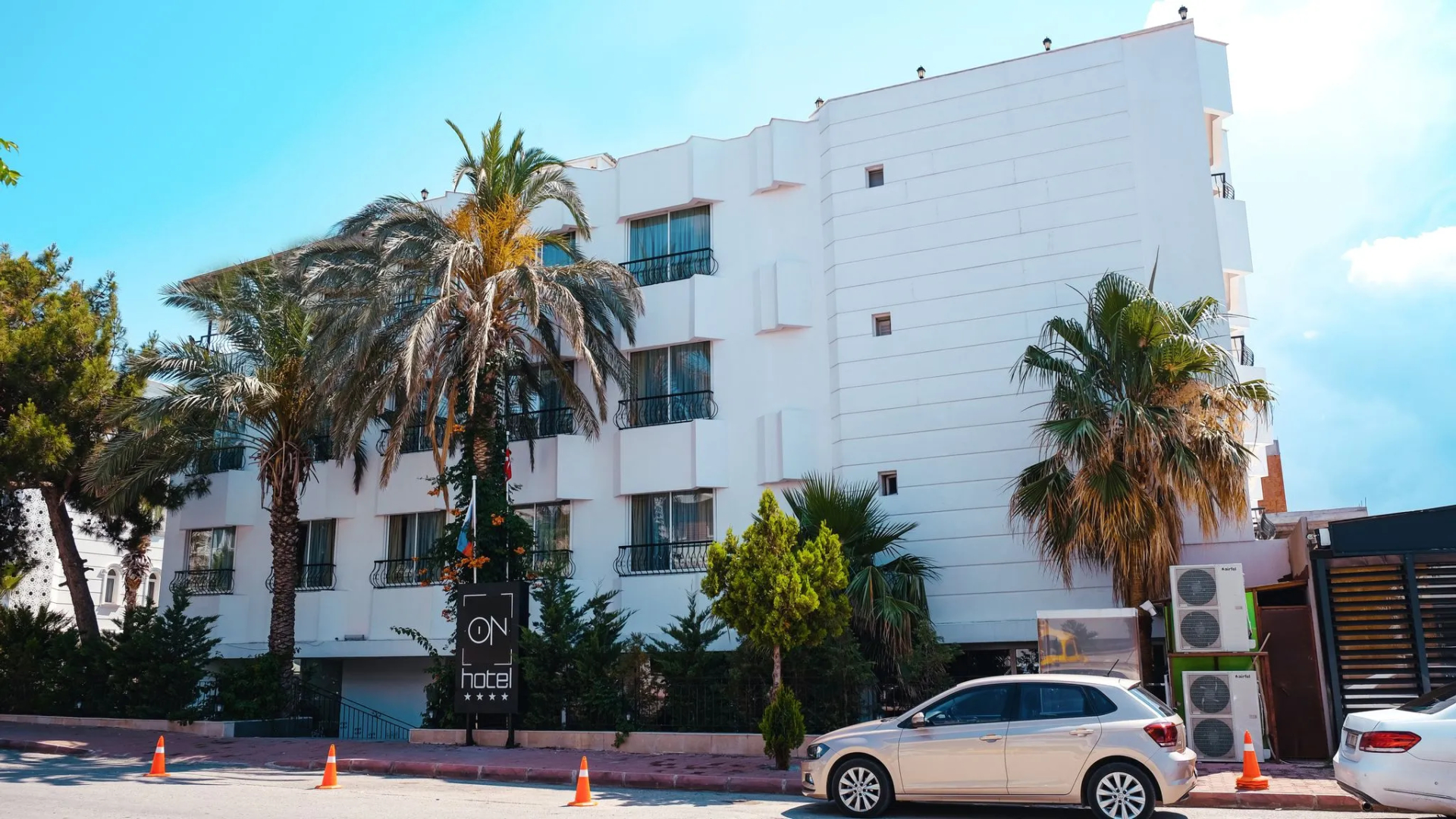 Photo - On Hotel