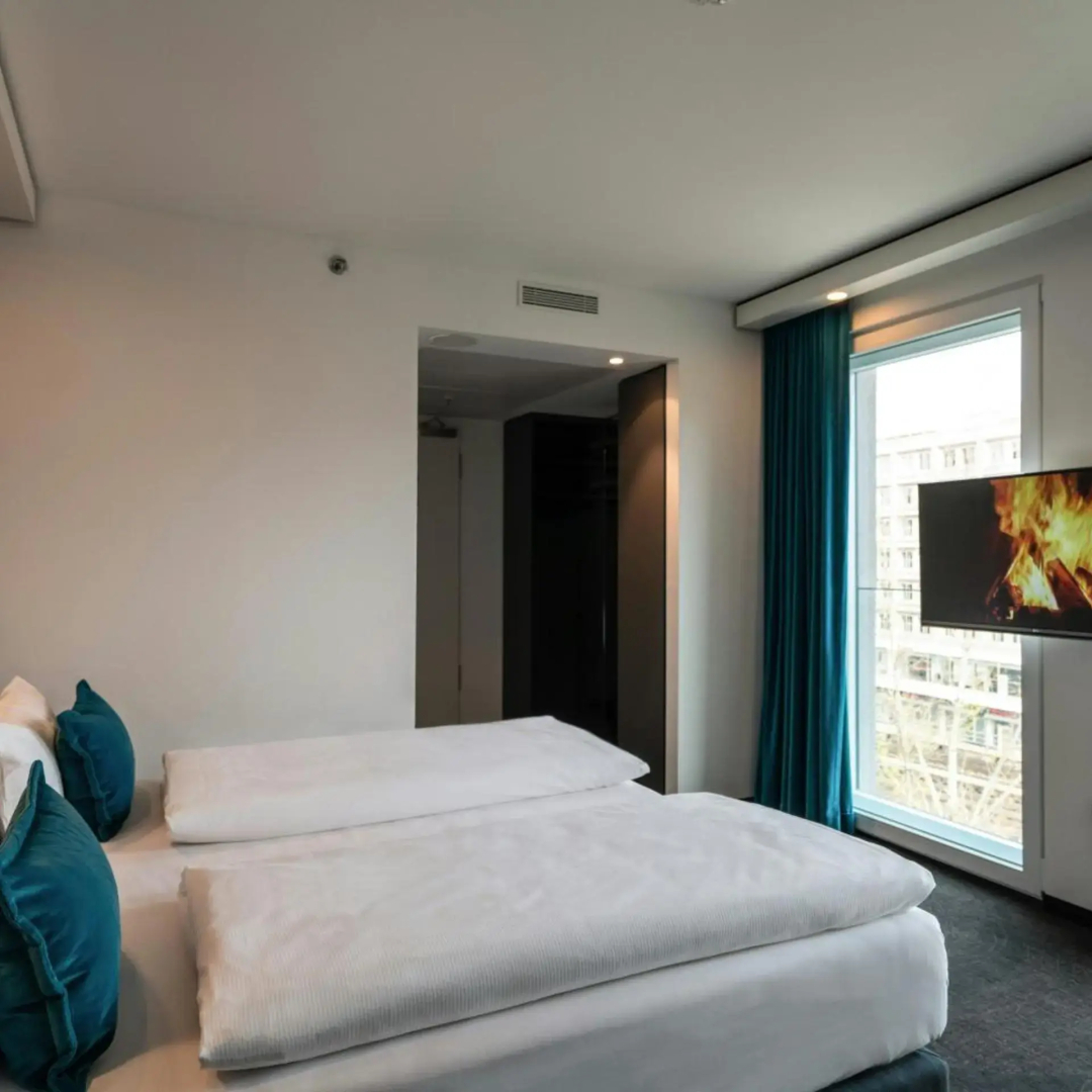 Photo - Motel One Berlin-Alexanderplatz