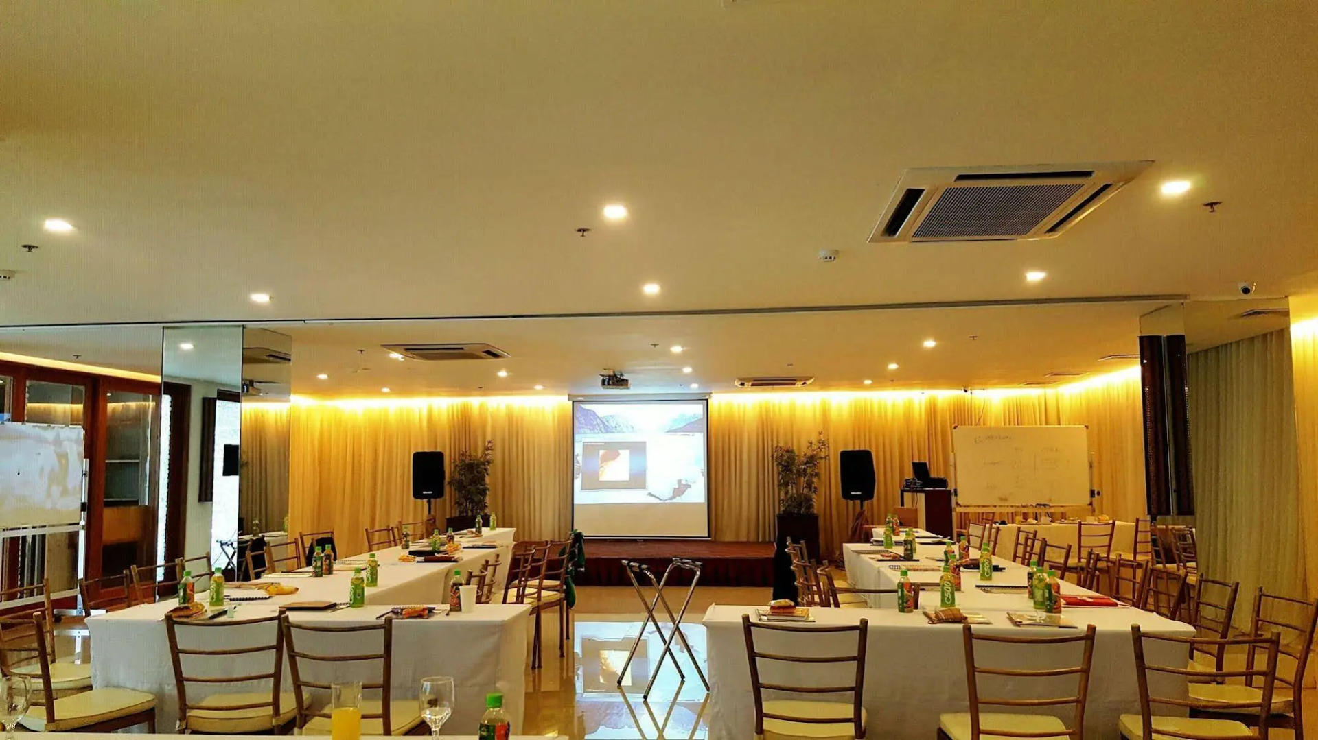 Foto - Selah Garden Hotel Manila