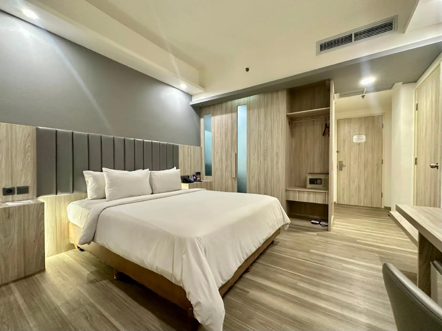 Photo - Sparks Life Jakarta, ARTOTEL Curated