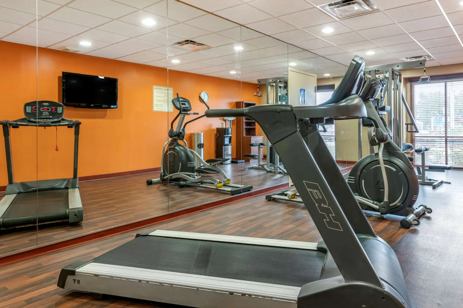 Photo - Comfort Suites Orlando Airport