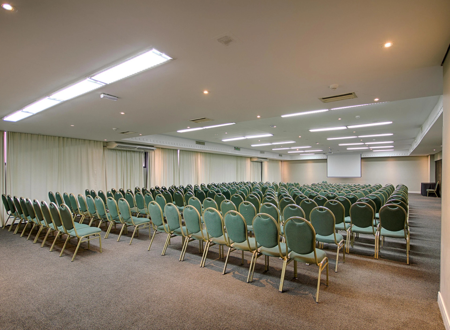 Photo - Hotel Victoria Villa Curitiba by Nacional Inn