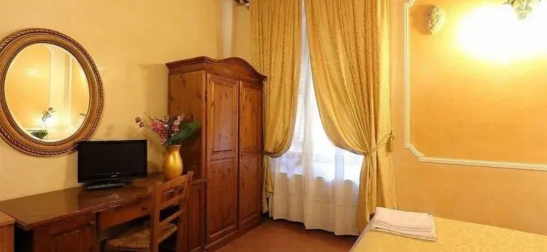 Photo - Katti House - Florence's center