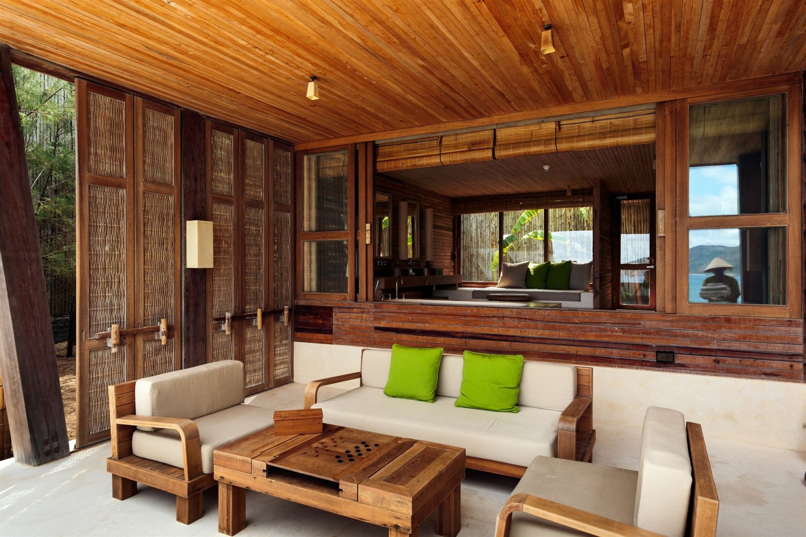 SIX SENSES CON DAO