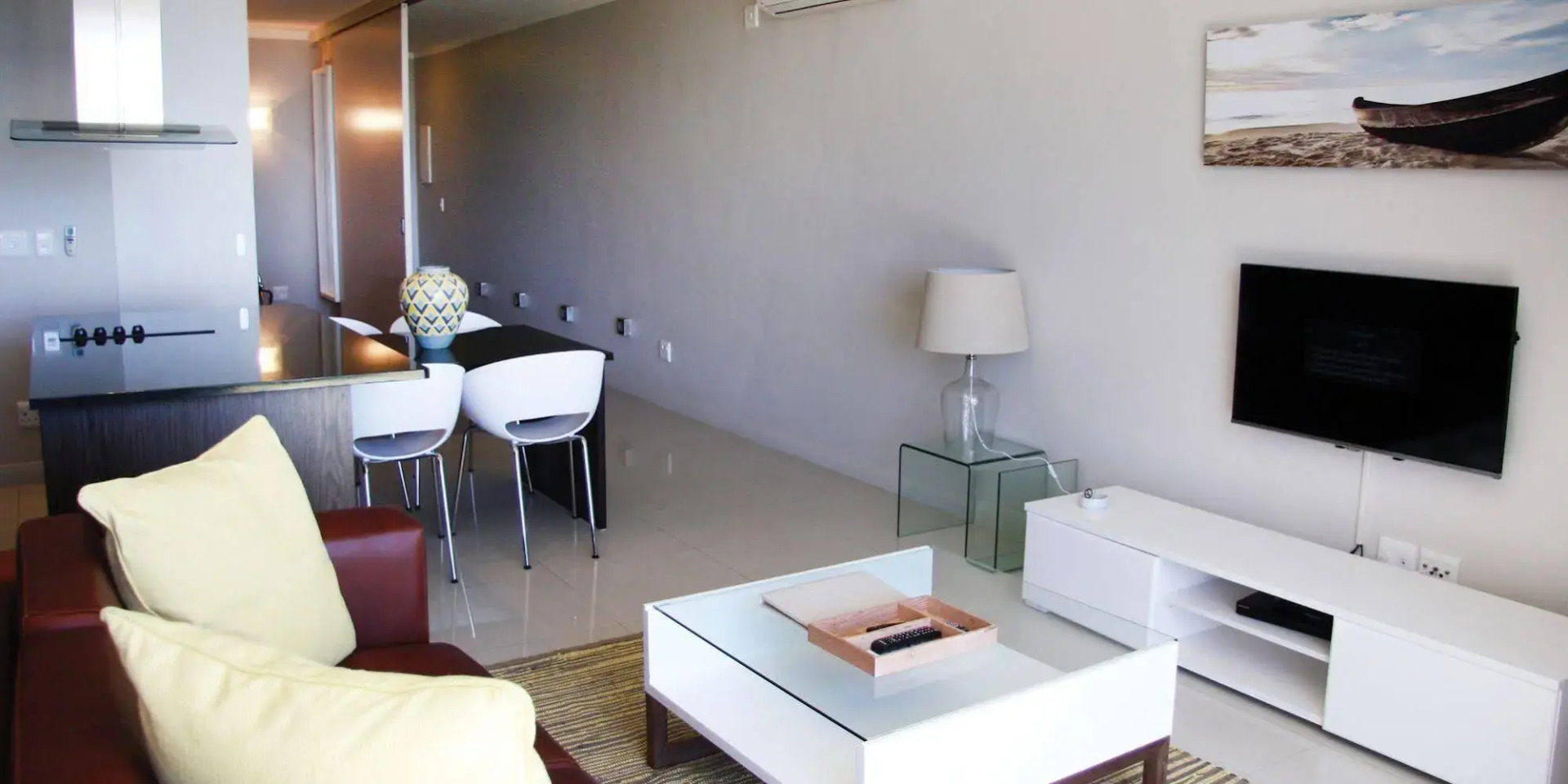 Photo - The Crystal Apartments