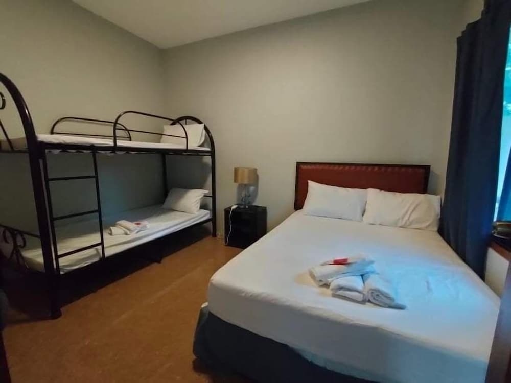 Seaside Travelers Inn by Camiguin Island Home