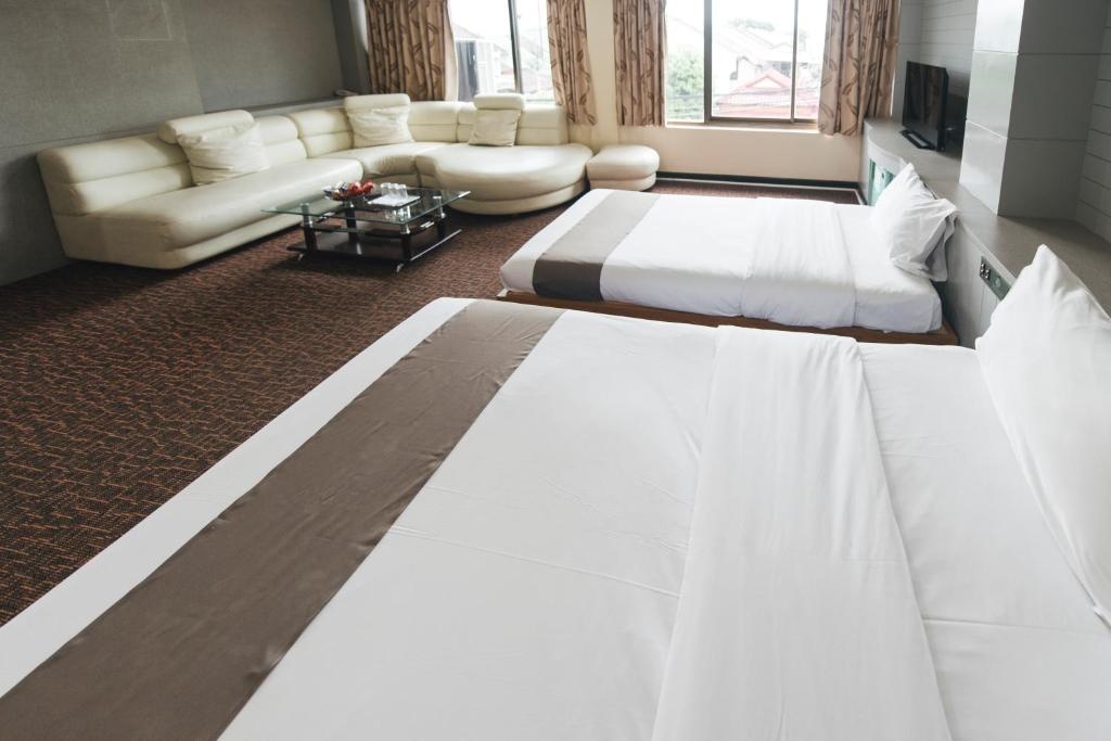 K.S. Pavilion Hotel