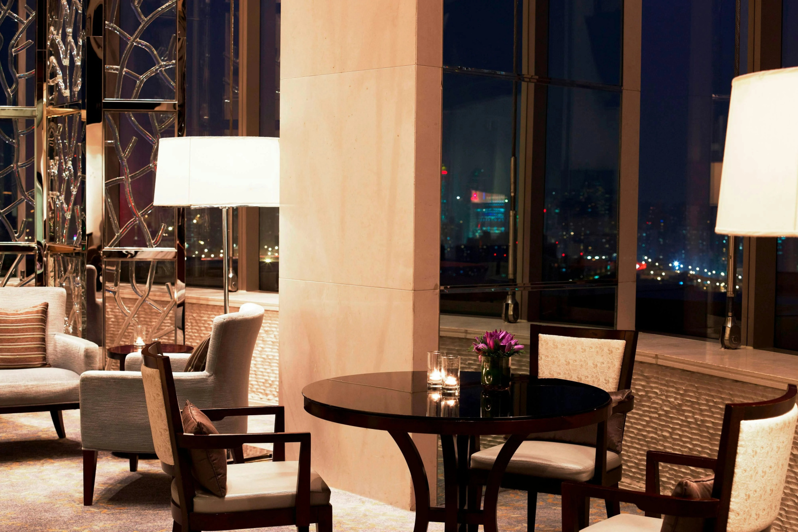 Photo - Sheraton Grand Shanghai Pudong Hotel & Residences
