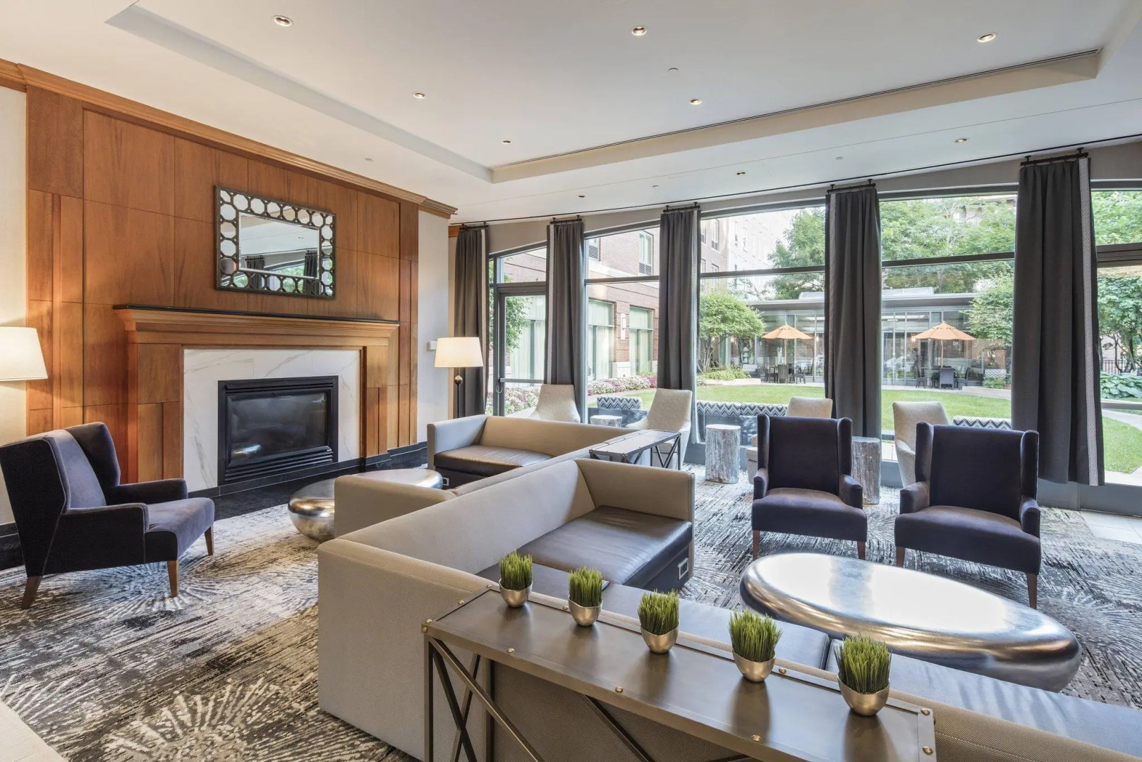Foto - Courtyard by Marriott Boston Brookline