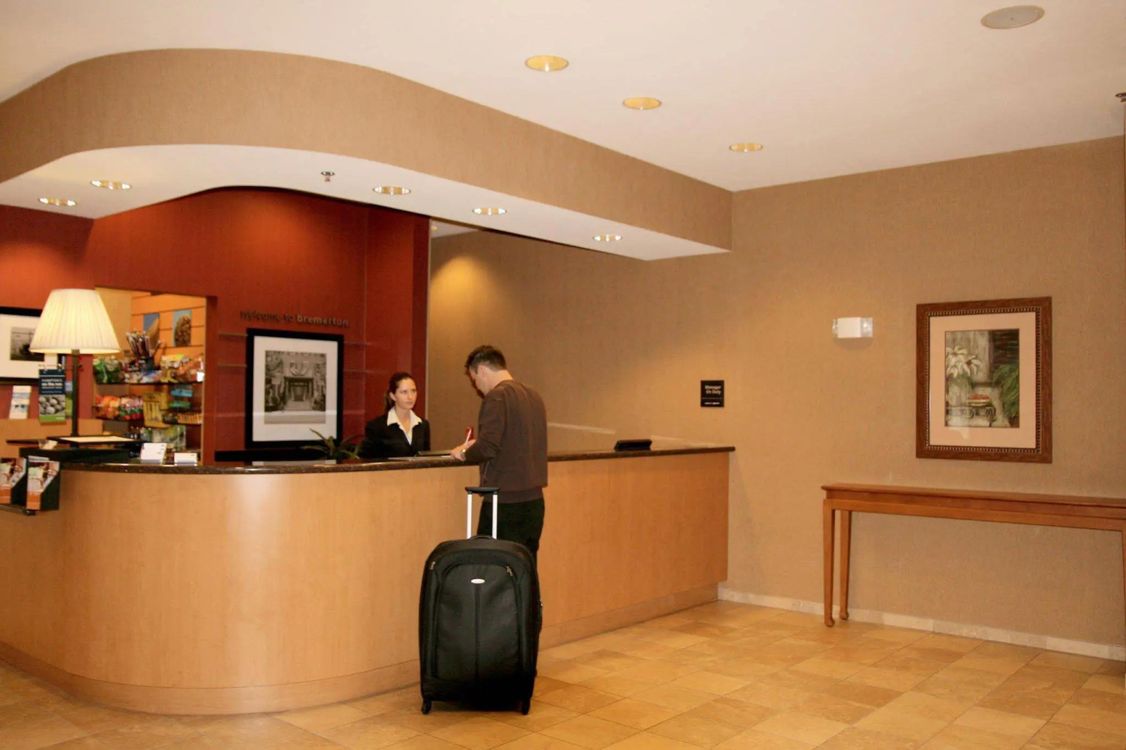 Photo - Hampton Inn & Suites Bremerton