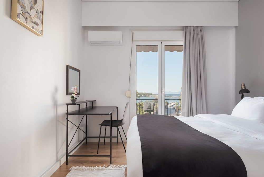 Glyfada Cozy Living