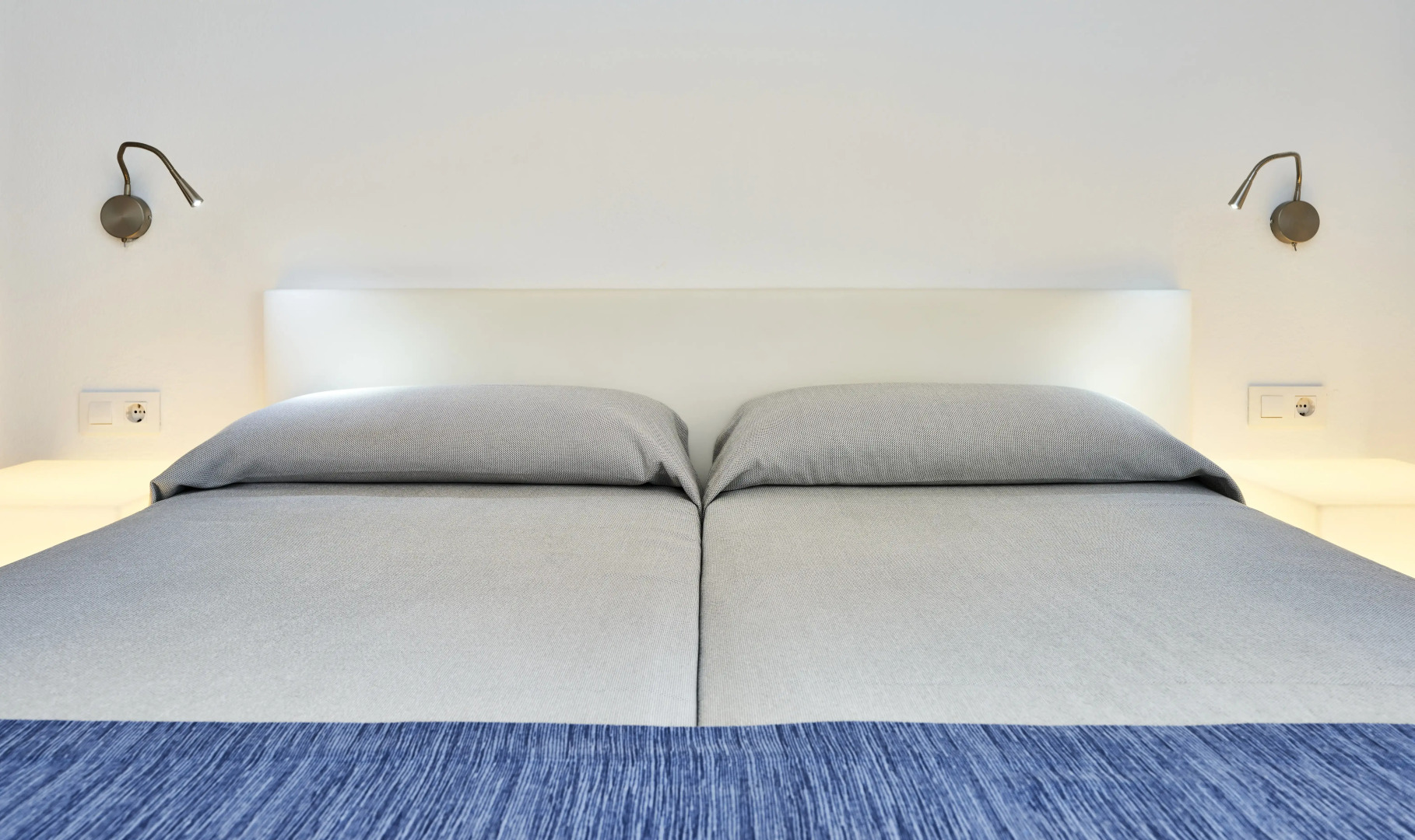 Photo - Caramelo Marina Calan Bosch - Adults Only