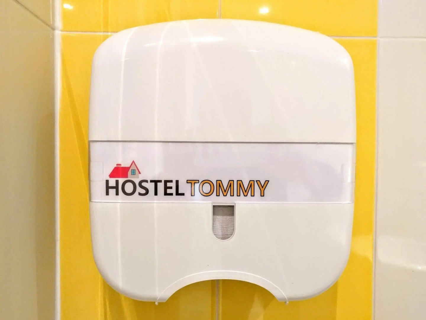 Foto - Hostel Tommy 50 off sale for 10th Anniversary on 2026