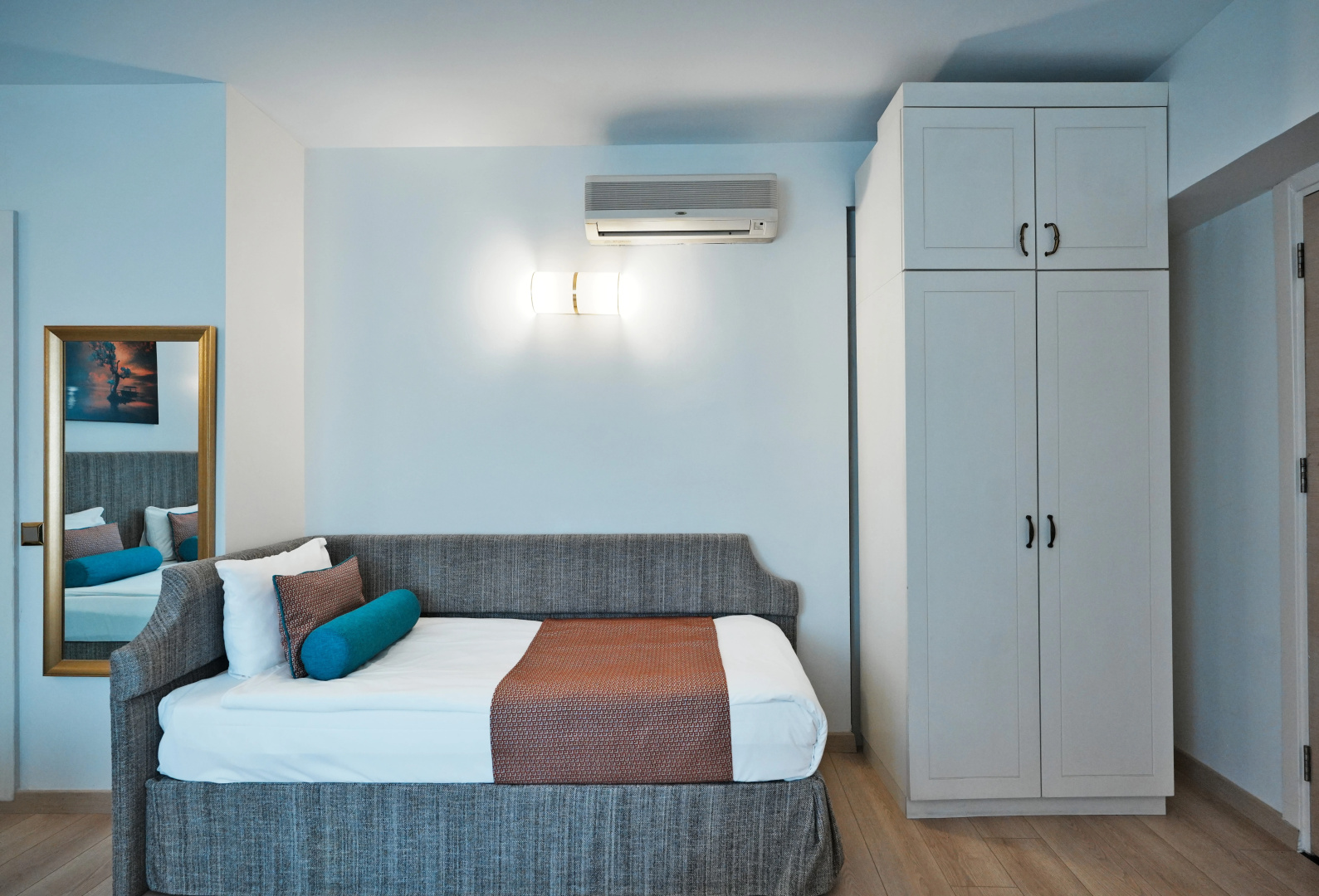 Photo - Taximtown Hotel