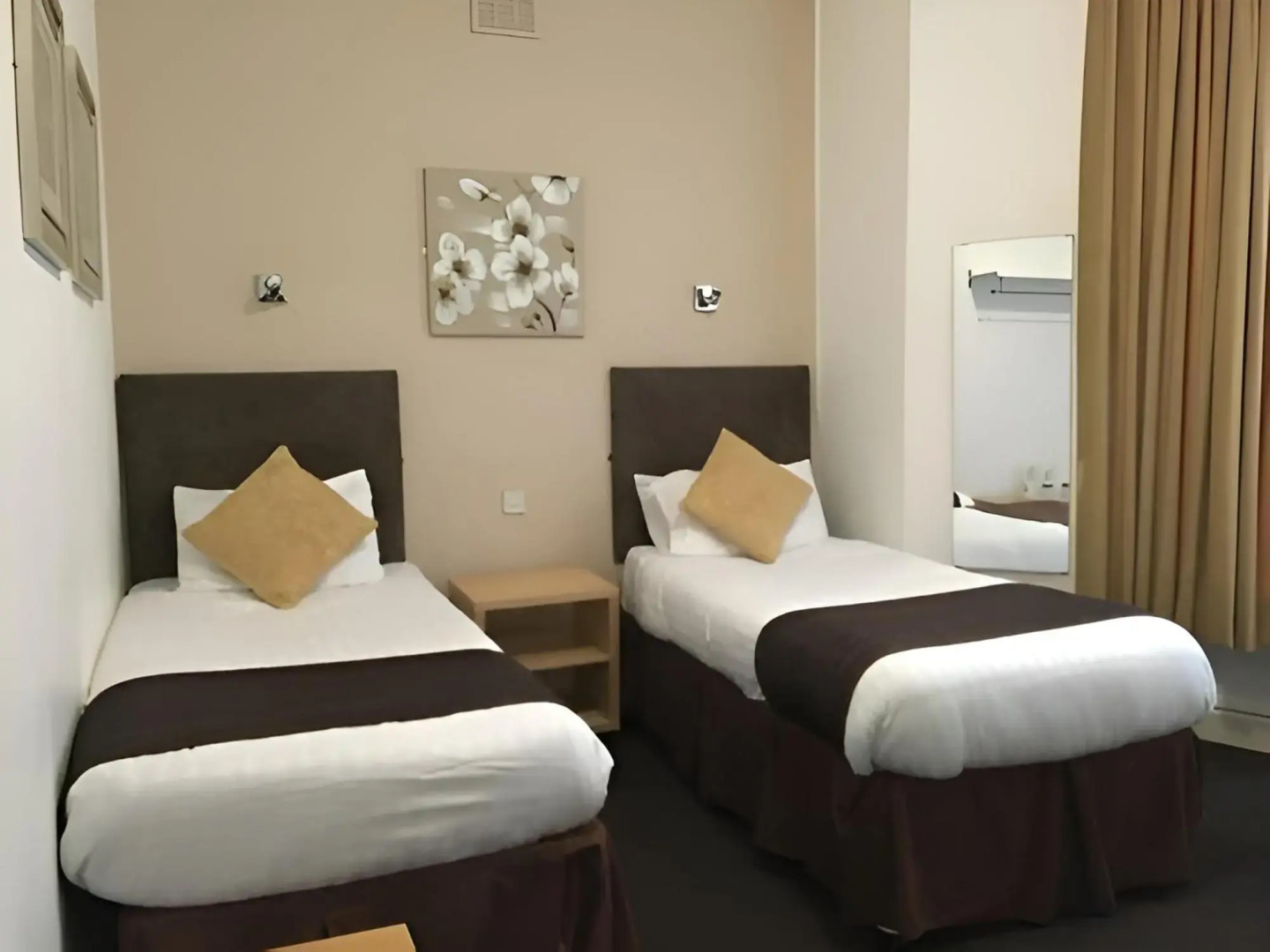 Photo - Lord Nelson Hotel-Lime Street Station Liverpool by Compass Hospitality