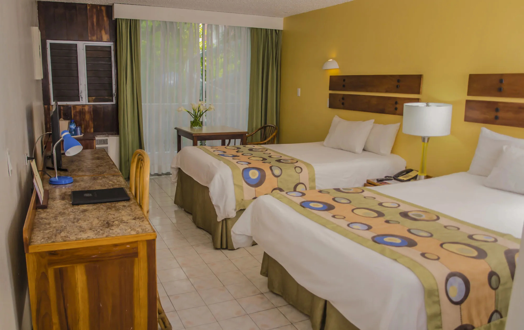 Photo - Le Plaza Hotel