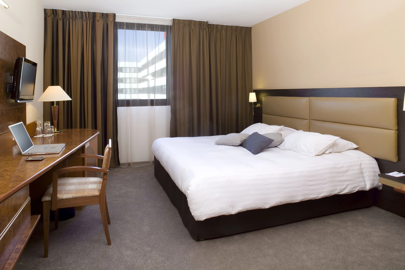 Foto - Hotel Plaza - site du Futuroscope