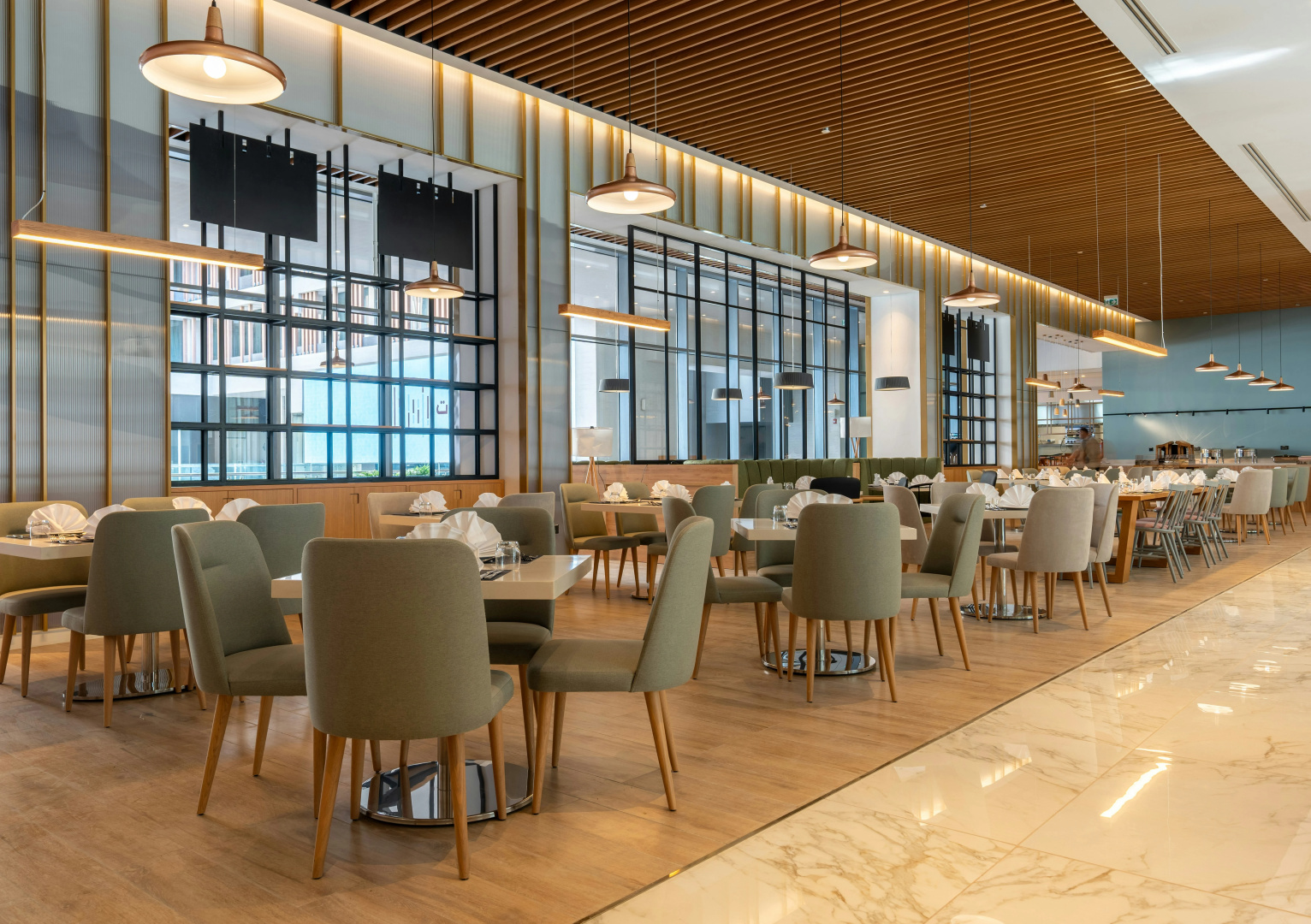 Photo - West Walk Retaj Hotel
