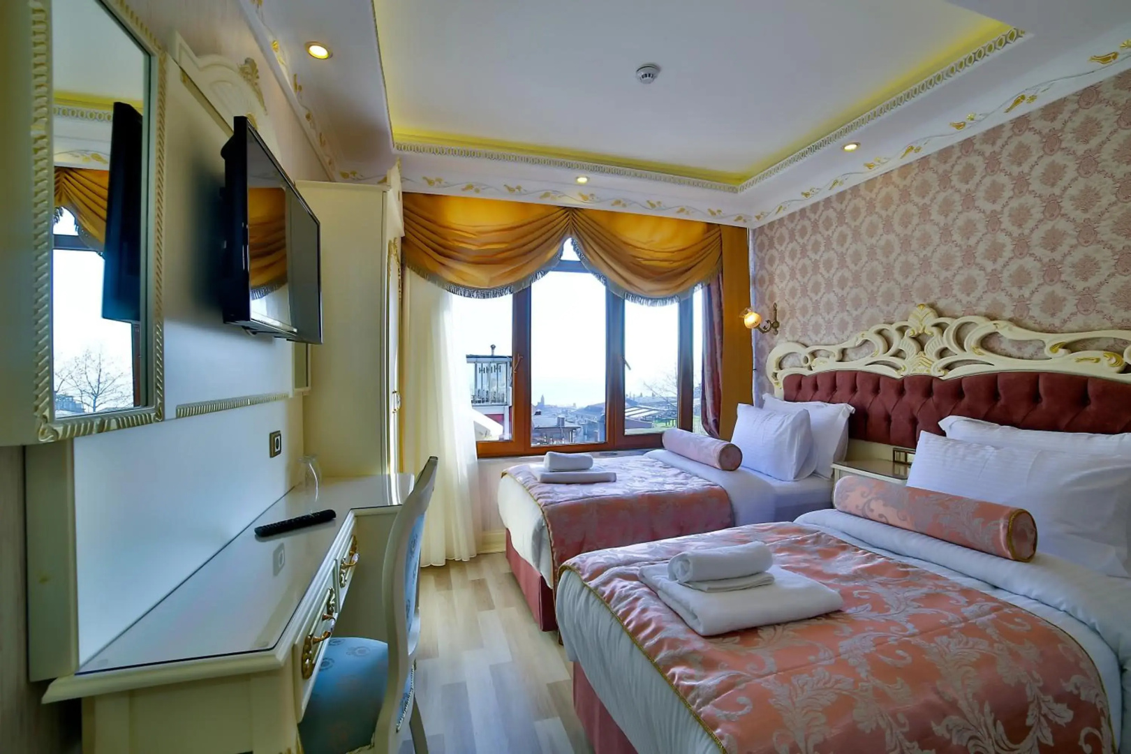 Photo - Nayla Palace Hotel