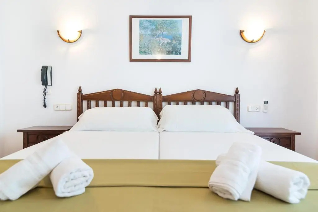 Photo - Hotel Ses Puntetes