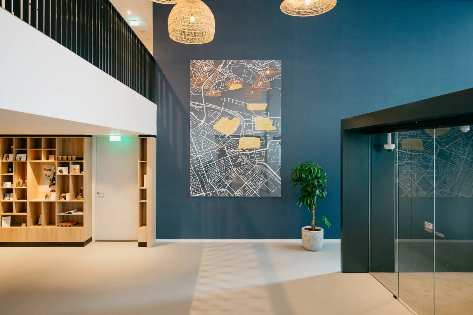Photo - Holiday Inn - the niu, Fender Amsterdam