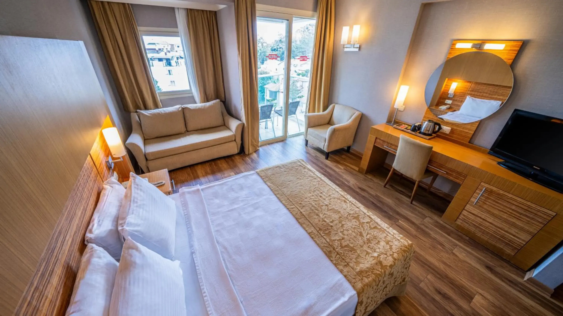 Photo - Grand Cettia Hotel