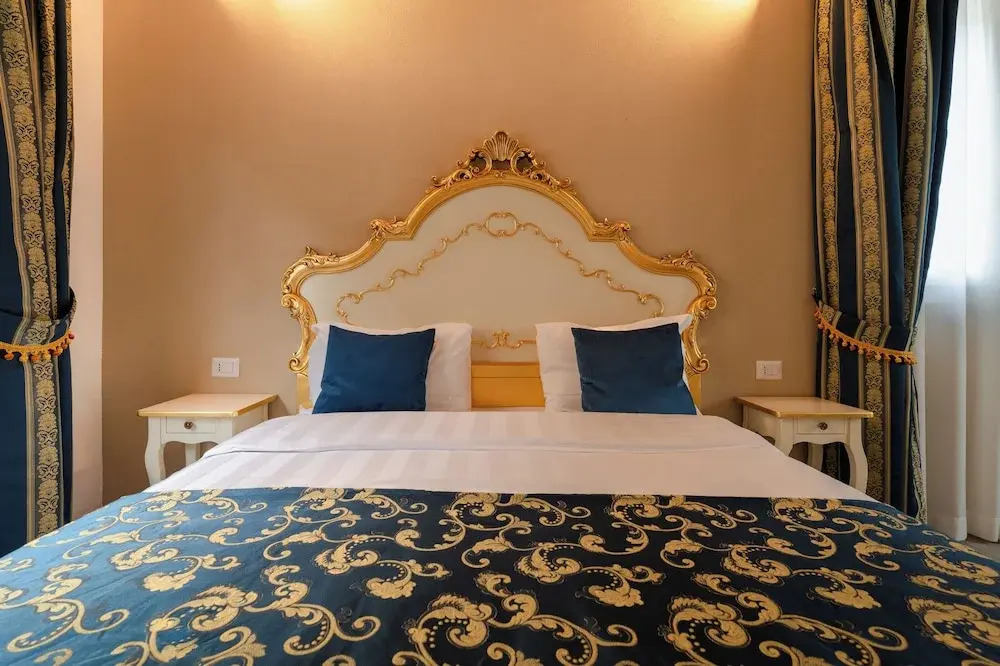 Photo - Venice Rooms