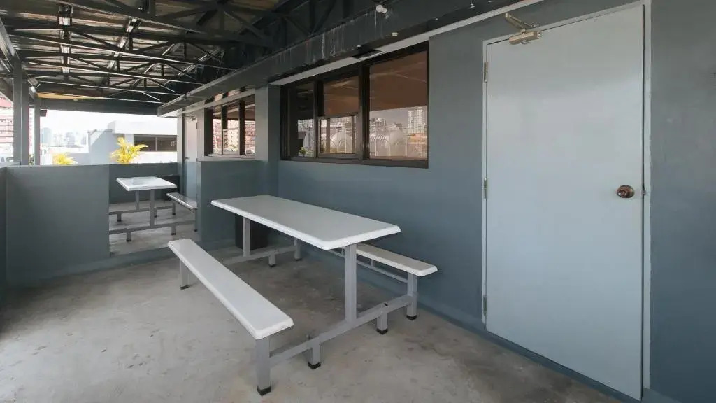 Photo - RedDoorz Plus at Evangelista Street Makati