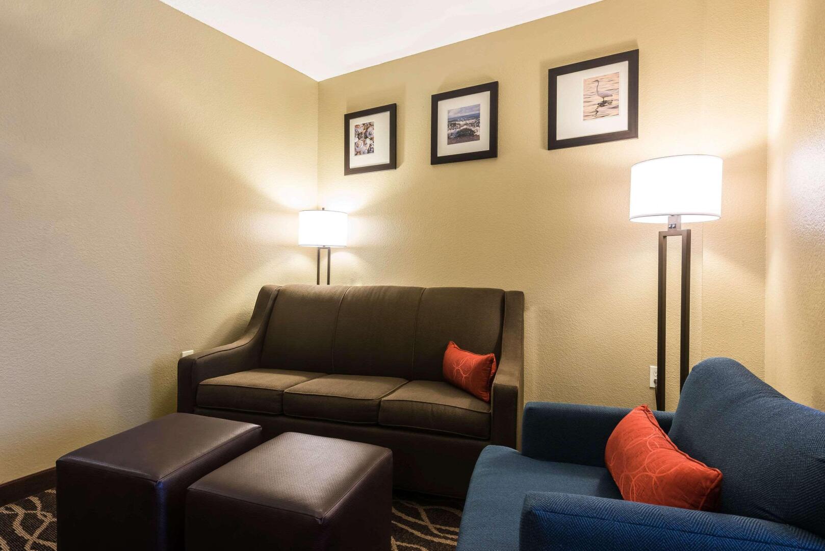 Photo - Comfort Suites Tampa Airport North