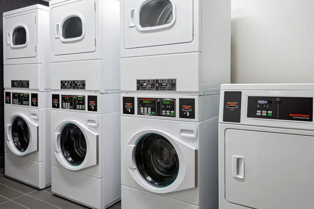 Foto - Courtyard by Marriott Atlanta Midtown