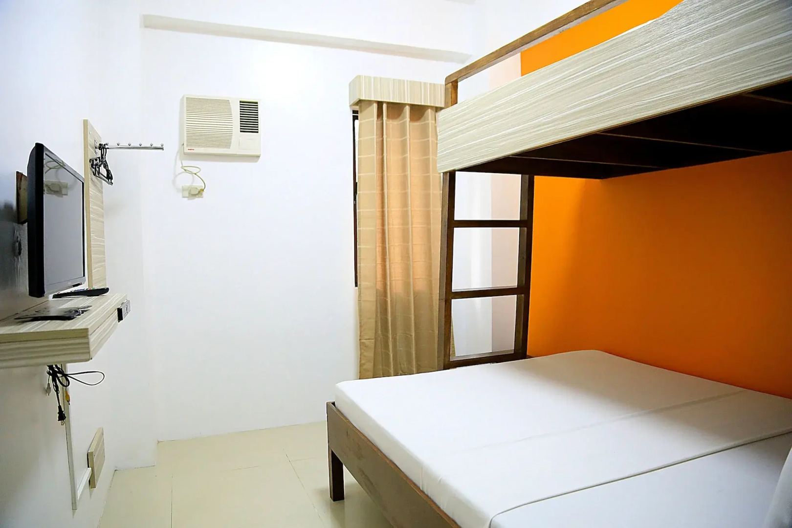 Photo - Travelbee Business Inn