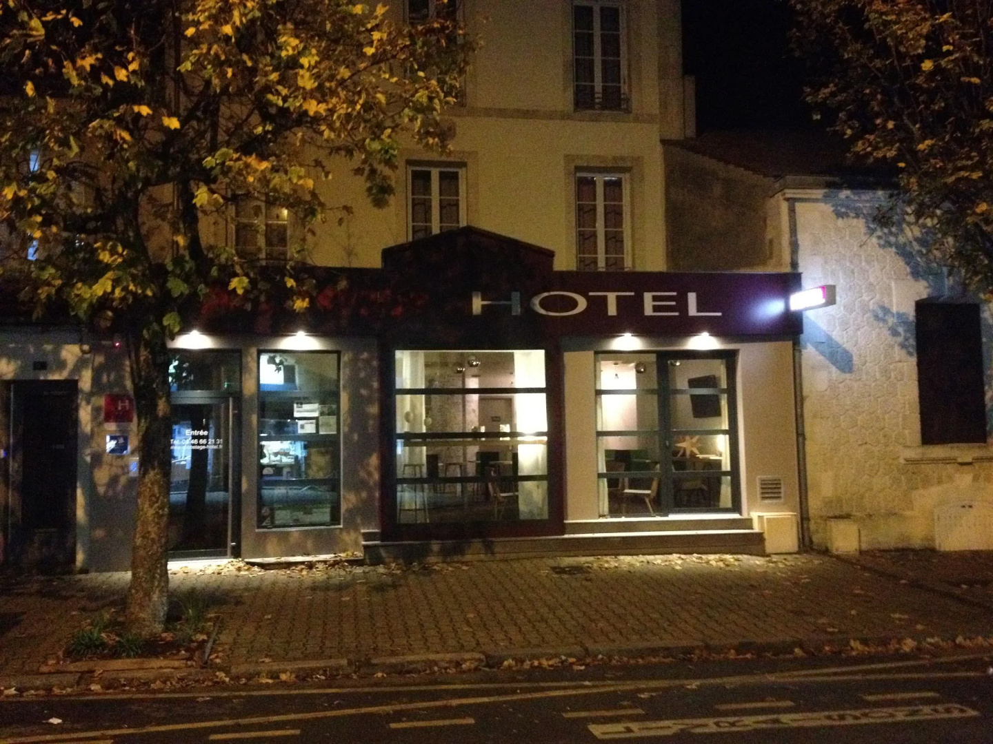 Photo - Accostage Hotel