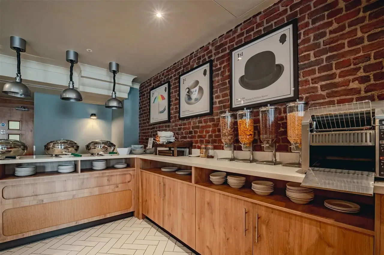 Photo - B&B HOTEL London Heathrow