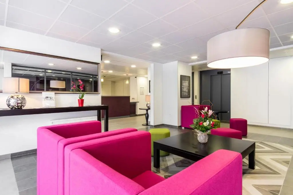 Photo - Nemea Appart Hotel Quai Victor Tours Centre