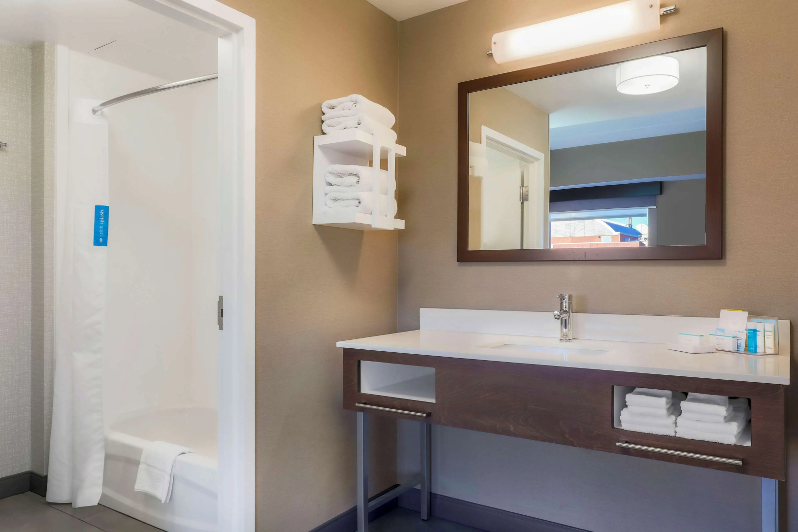 Photo - Hampton Inn & Suites Pittsburgh-Downtown