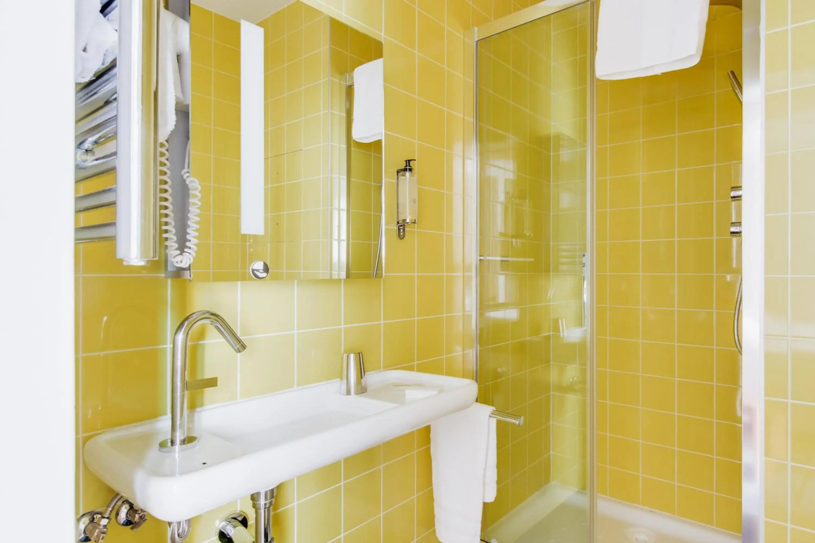 Photo - Comfort Suites Orlando Airport