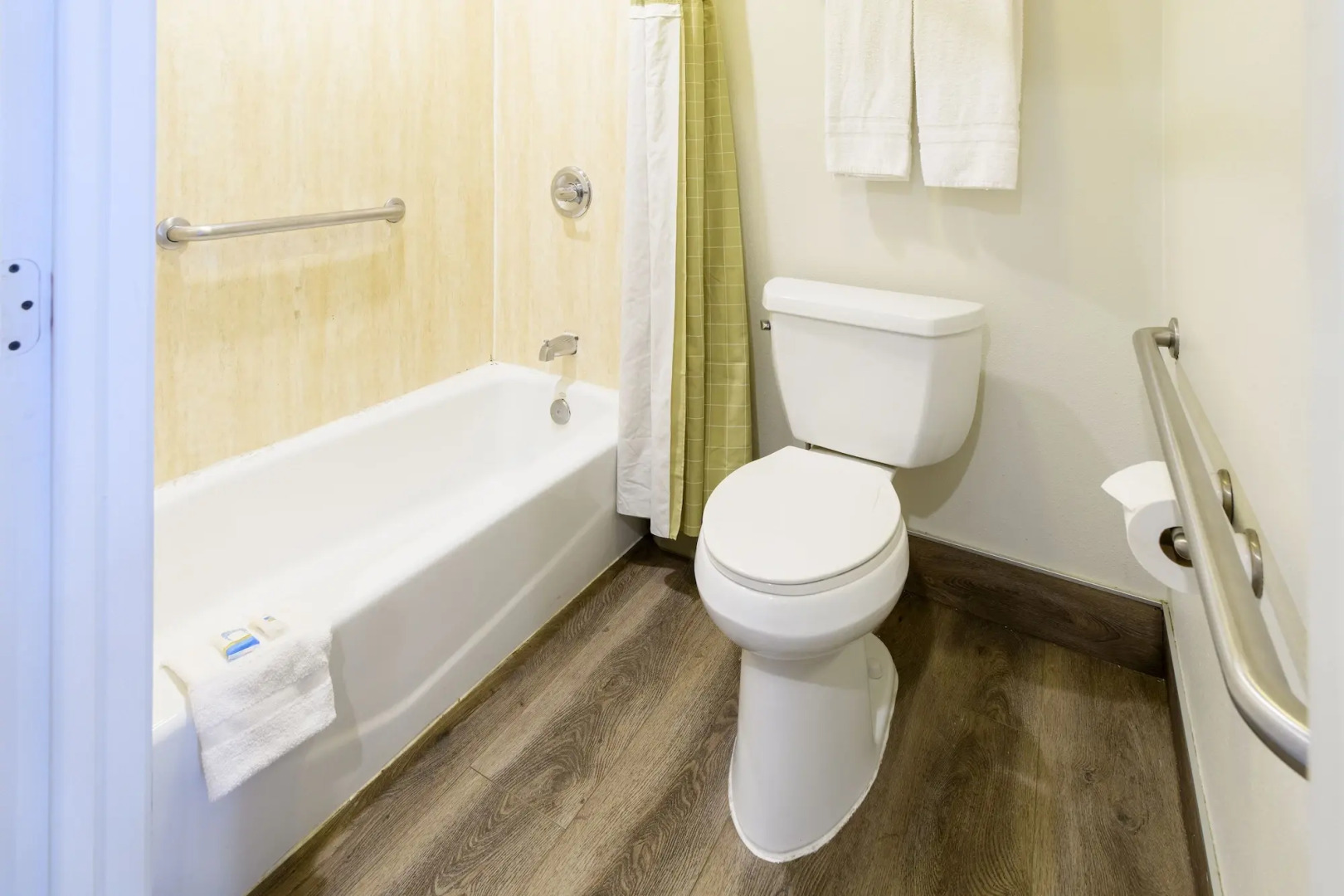 Photo - Hyland Inn near Legoland